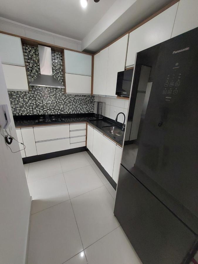 Apartamento A 50M Praia Maitinga, Wifi, Churrasqueira Na Varanda Бертиога Екстериор снимка